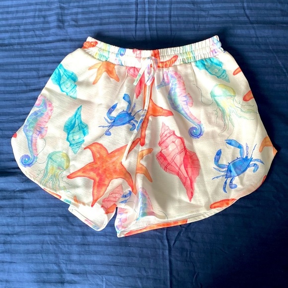 Adorable summer shorts size small NWT - Picture 4 of 8